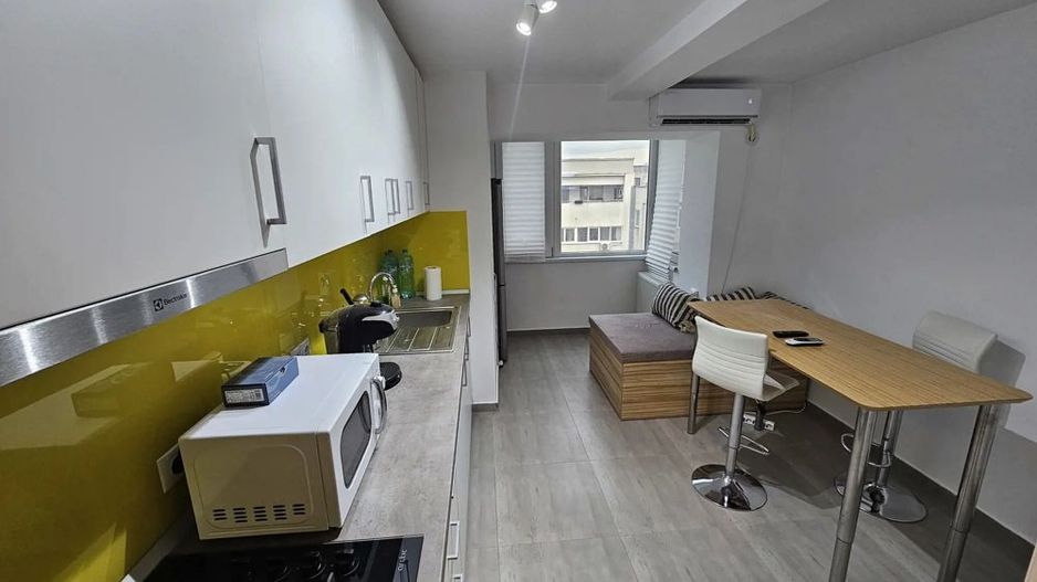 Închiriez garsonieră modernă, în zona Nerva Traian - Unirii - Poză 3