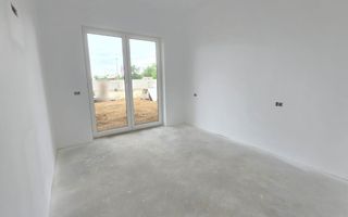 De vânzare apartament 2 camere ansamblu de locuinte Micro 9 in Satu Mare - Poză 4