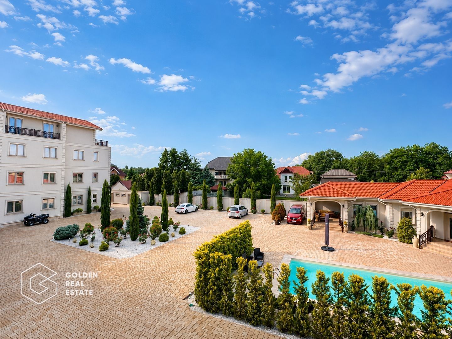 Apartament premium, zona Subcetate, 3 camere, 2 bai, loc parcare, sala, piscina - Poză 17