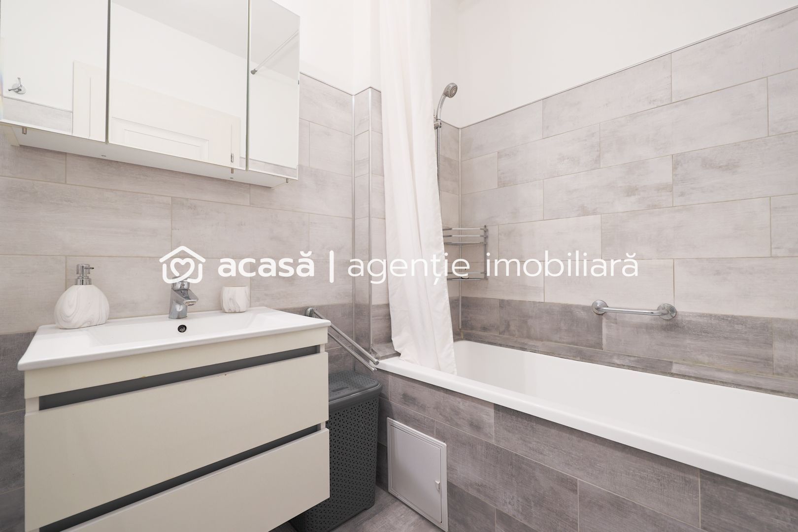 Locație exclusivistă! Apartament modern în Arad Plaza. - Poză 8