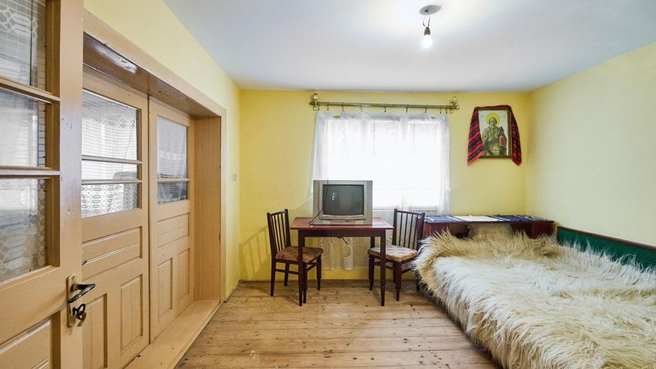  Casa  la munte cu teren generos in Com. Nucsoara, loc. Slatina jud. Arges! - Poză 2