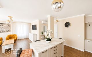 Apartament premium, zona Subcetate, 3 camere, 2 bai, loc parcare, sala, piscina - Poză 7