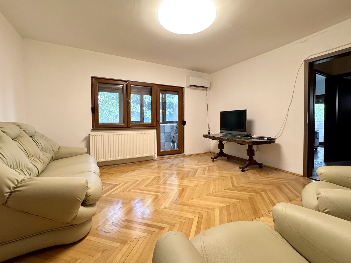 Apartament 3 camere, spațios, etaj 1 – Zona Lipovei / Iulius Mall - Poză 4