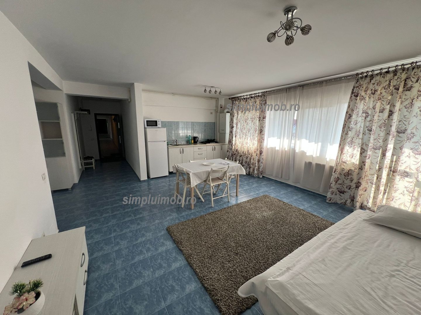 Apartament Spatios Cu Centrala Proprie 65mp an 2017 - Poză 2