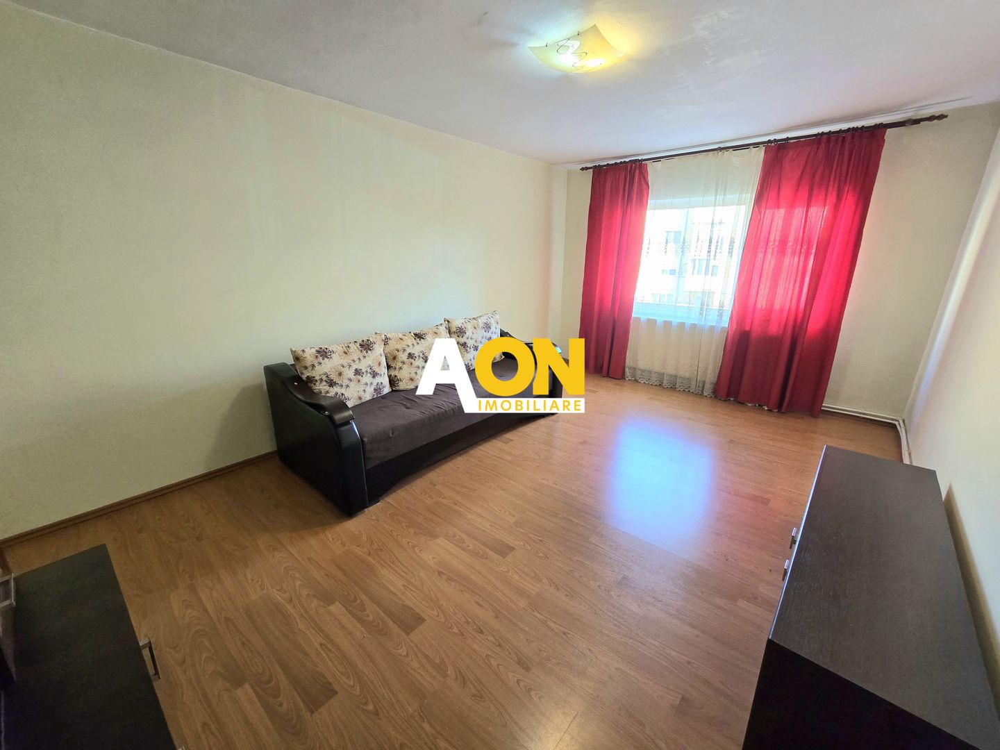 Apartament cu 2 Camere, Etaj 1, Zona Sub Stadion - Poză 5