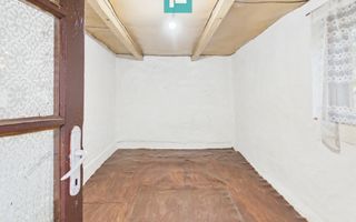 Casă bătrânească cu 4 camere in Pecica - Poză 5