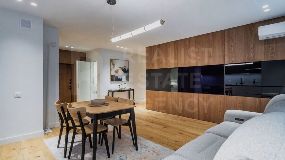 Chirie apartament PREMIUM în inima Chișinăului – Square Residence - Poză 1