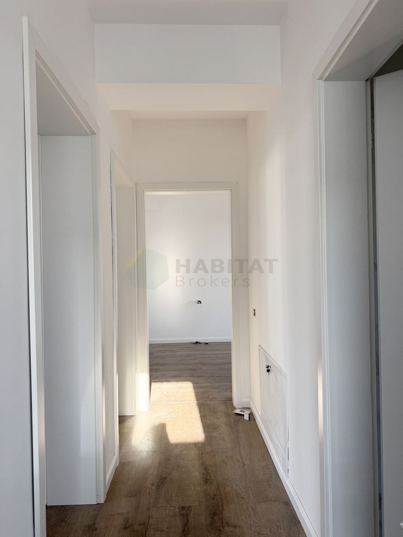 Vila individuala 5 camere Tunari - Poză 15