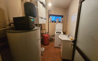 Casă Impresionantă de Vânzare Vitan ideal pentru Locuință sau Business - Poză 17