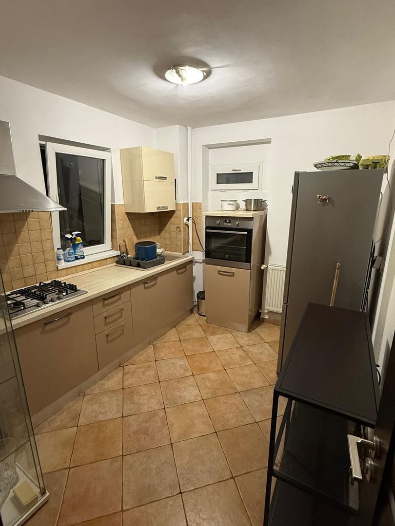 Apartament 3 camere renovat, mobiliat si utilat, zona 13 Septembrie Pet Friendly - Poză 5
