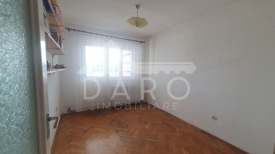 Vând apartament 4 camere in Dâmb - Poză 6