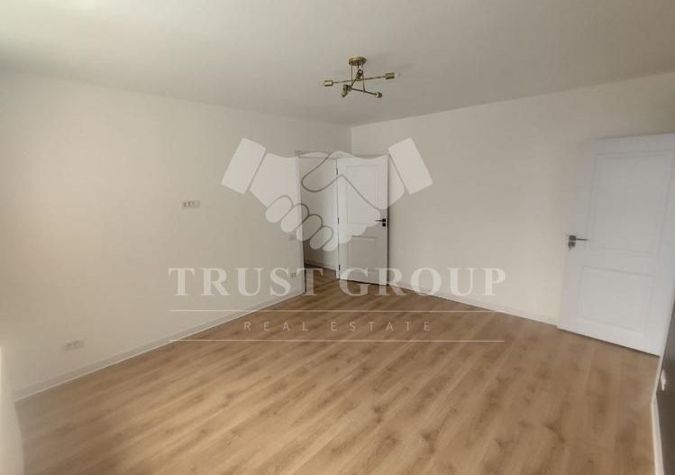 Apartament 3 camere 1 Mai | Imobil 1970 - Poză 3