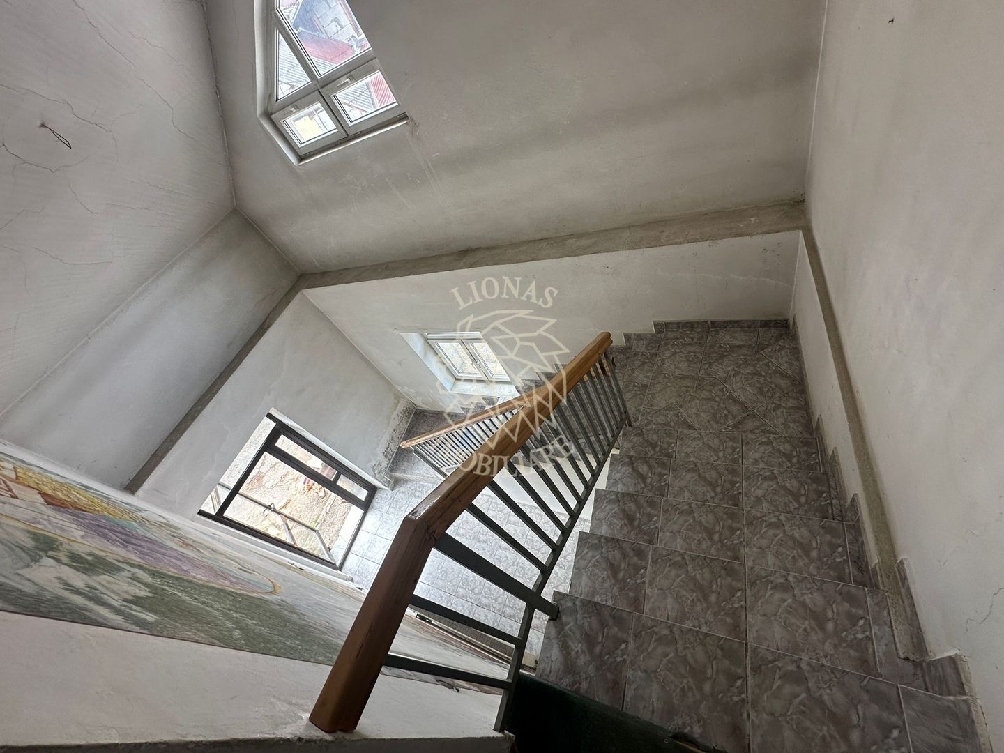 Spatiu central -ideal locuire /pensiune/cabinet/birouri- Sangeorz-Bai - Poză 7