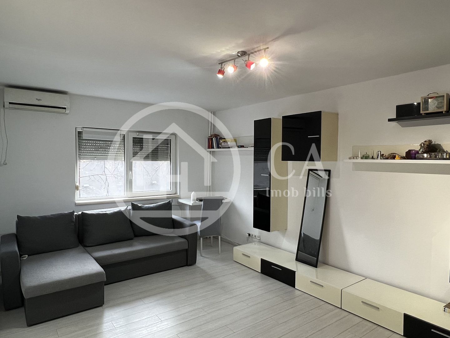 Apartament cu 2 camere de inchiriat in zona Rogerius, Oradea - Poză 1