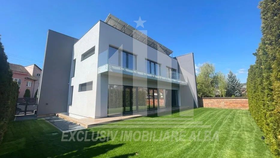 Apartament cu 3 camere de inchiriat, Cetate - Poză 4