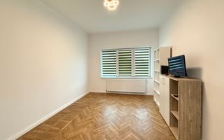 Apartament 2 camere, ultracentral,perfect pentru locuință sau investie - Poză 3