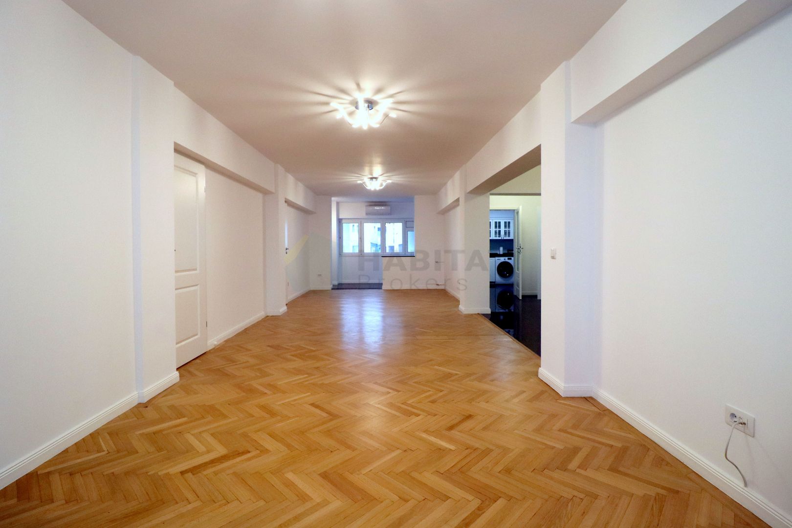 Spatios, cu terasa inchisa, vedere panoramica, bloc fara risc - Poză 4