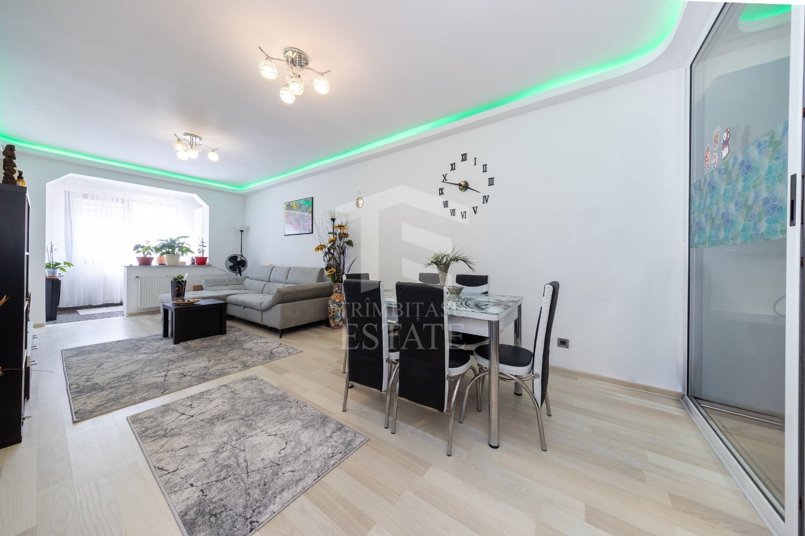 CORESI - Isaran | 3 camere 82 mp loc de parcare si boxa - Poză 7