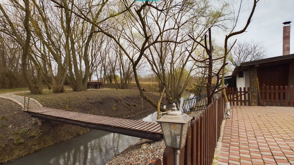 Proprietate imobiliară cu potențial extraordinar! - Poză 37