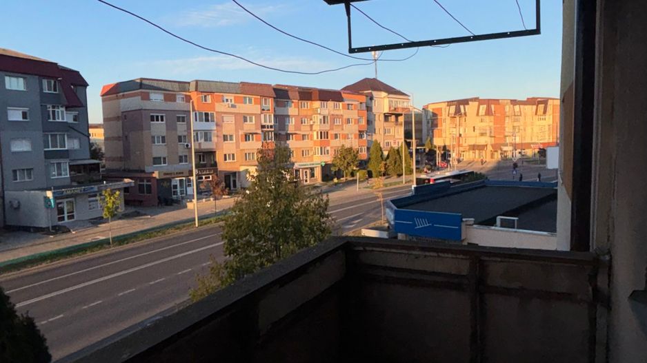 Apartament 3 camere de renovat la etaj 2 in Alba Iulia de Vânzare - Poză 8