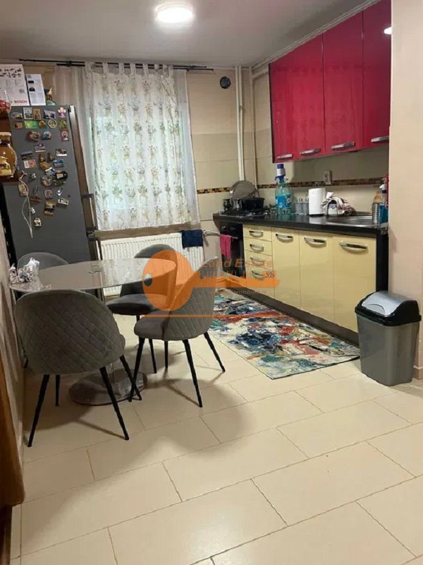 3 camere la 300m de Metrou Gorjului - Poză 6