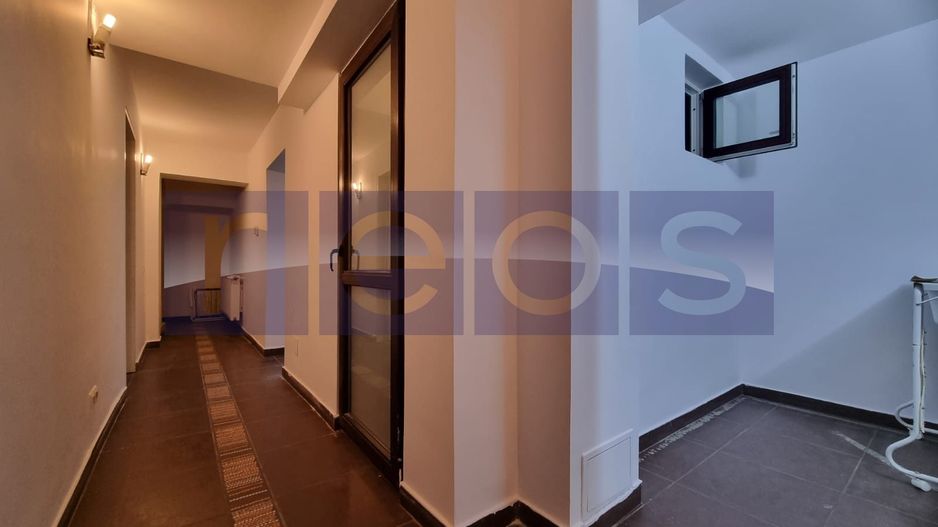 VANZARE- 9- CAMERE (S+P)- VILA -COTROCENI - Poză 40