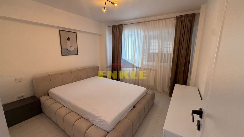 DE ÎNCHIRIAT – APARTAMENT ULTRAMODERN CU 3 CAMERE - Poză 3