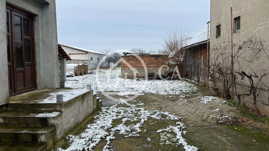 Casa de vanzare D+P+E+M cu 5 camere în Livada De Bihor - Poză 11