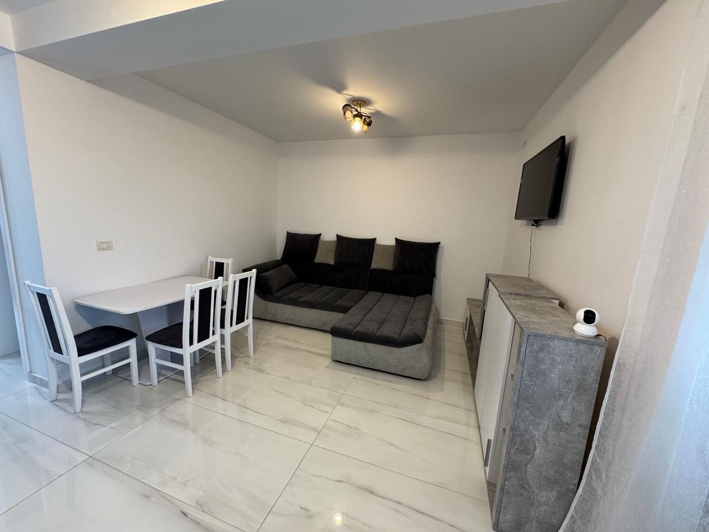 Comision 0% Casă înșiruită modernă, 91 mp utili, 2 dormitoare, 2 băi, curte - Poză 5