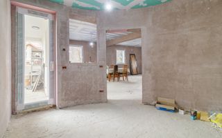 Inchiriere imobil - cu garaj si curte - birou/clinica/gradinita - Poză 16