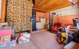 Casa cu curte | Potential pentru rezidenta sau afacere| Aparatorii Patriei - Poză 16
