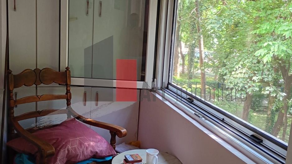 Vânzare apartament semidecomandat 2 camere Bd. Obregia - Poză 8