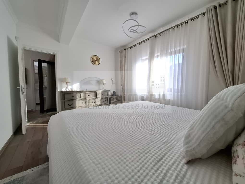 Vila tip duplex,  3 camere, 2 bai, libera, mobilata de lux, Barnova - Poză 14