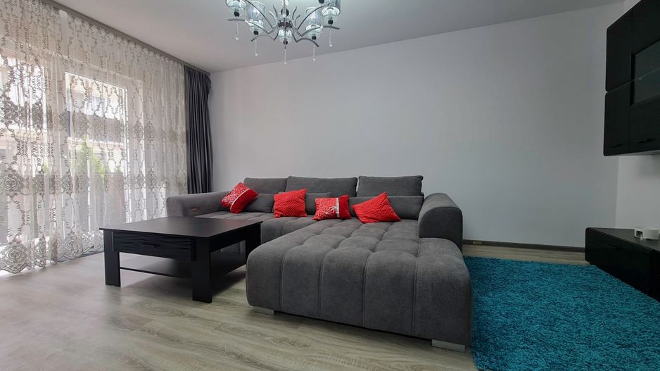 Apartament nou, mobilat și utilat - 3 camere, 2 bai și curte - Poză 12