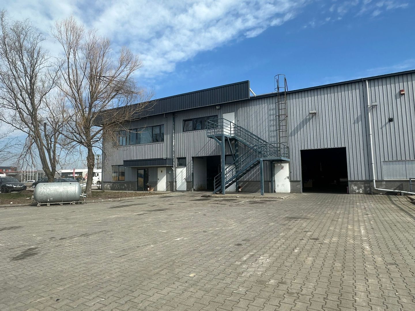 Proprietate logistică cu hală și platformă betonată – zona Șos. Odăii București - Poză 3