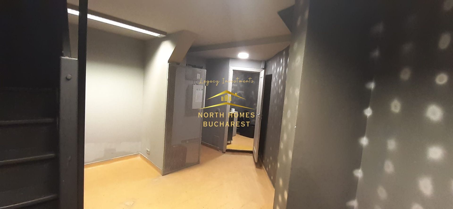 Spatiu comercial de ichiriat - DECEBAL -VITRINA 8 mp - Poză 3