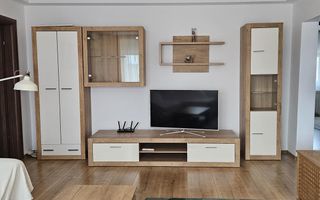 proximitate metrou , renovat + mobilat - Poză 2