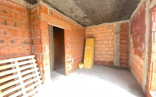 COMISION 0, CASĂ LA ROSU IN SACALAZ, 5 Camere, 107mp Utili, 300mp Teren - Poză 5