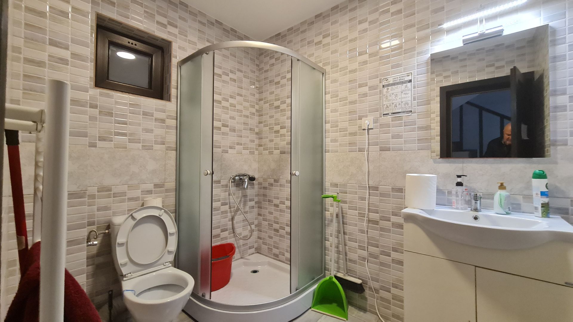 Vila spatioasa zona Megaimage  Tunari - Poză 8