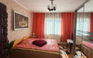 Casă tradițională cu 1800 mp teren  în Sohodol, Bran | Priveliște superba - Poză 16