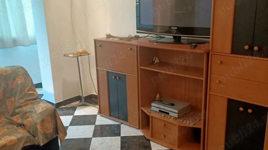 De vanzare apartament 3 camere Gorjului - Poză 4