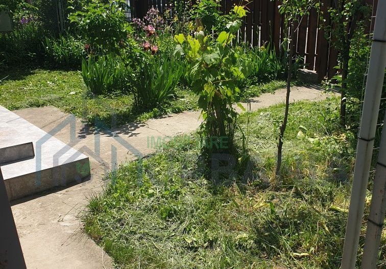 Casă de închiriat, 2 dormitoare, mobilată, curată, curte mică, zonă liniștită, aproape de centru, Iași - Poză 3