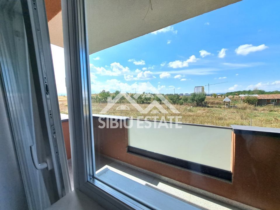 Apartament Sibiu 3 camere, 2 bai, terasa si boxa - Poză 12