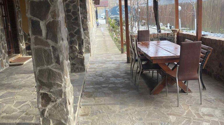 Casă de vânzare în comuna Costache Negri - Poză 21