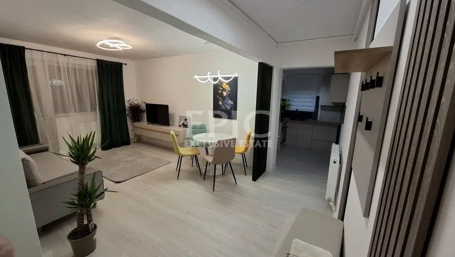 3 camere/Renovat/ Mobilat-Utilat Modern / Etajul 4/ Zona Dâmbu - Poză 1