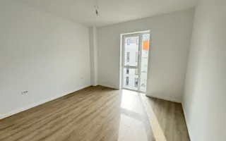 Aradului-3 Camere-Etaj 1 - Poză 12