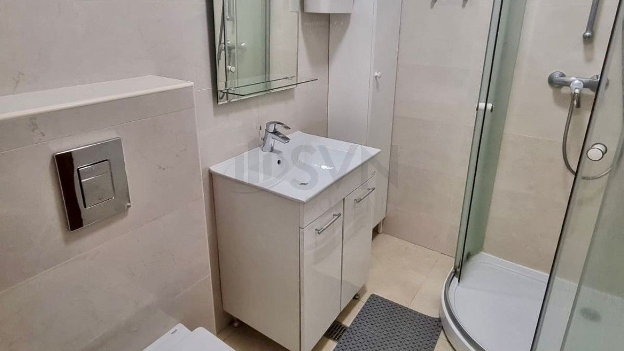 REA1025252 Apartament 3 camere I 2 bai I Sisesti I De vanzare - Poză 8