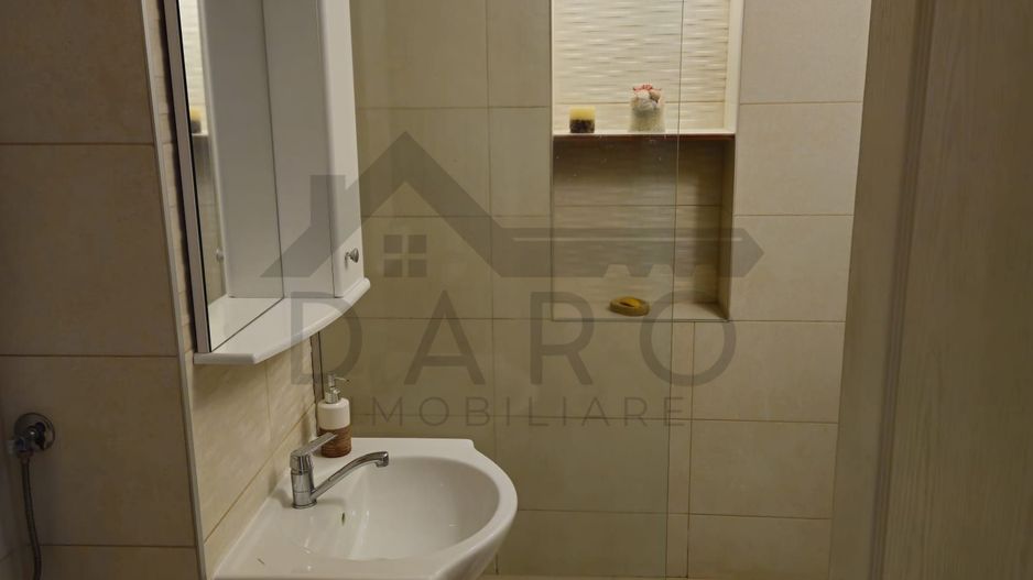 Apartament de vânzare cu 2 camere zona Tudor - Poză 3