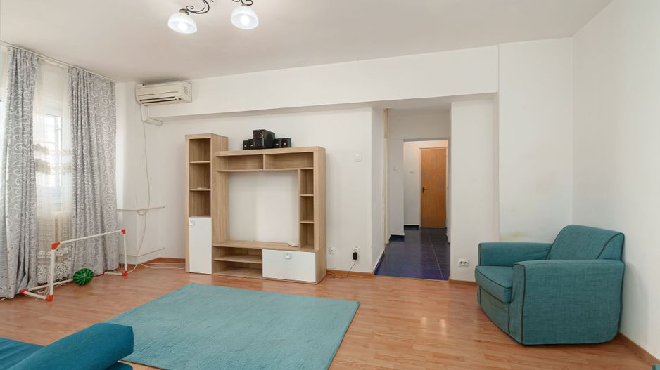 Apartament de vanzare 3 camere - Teiul Doamnei. - Poză 4