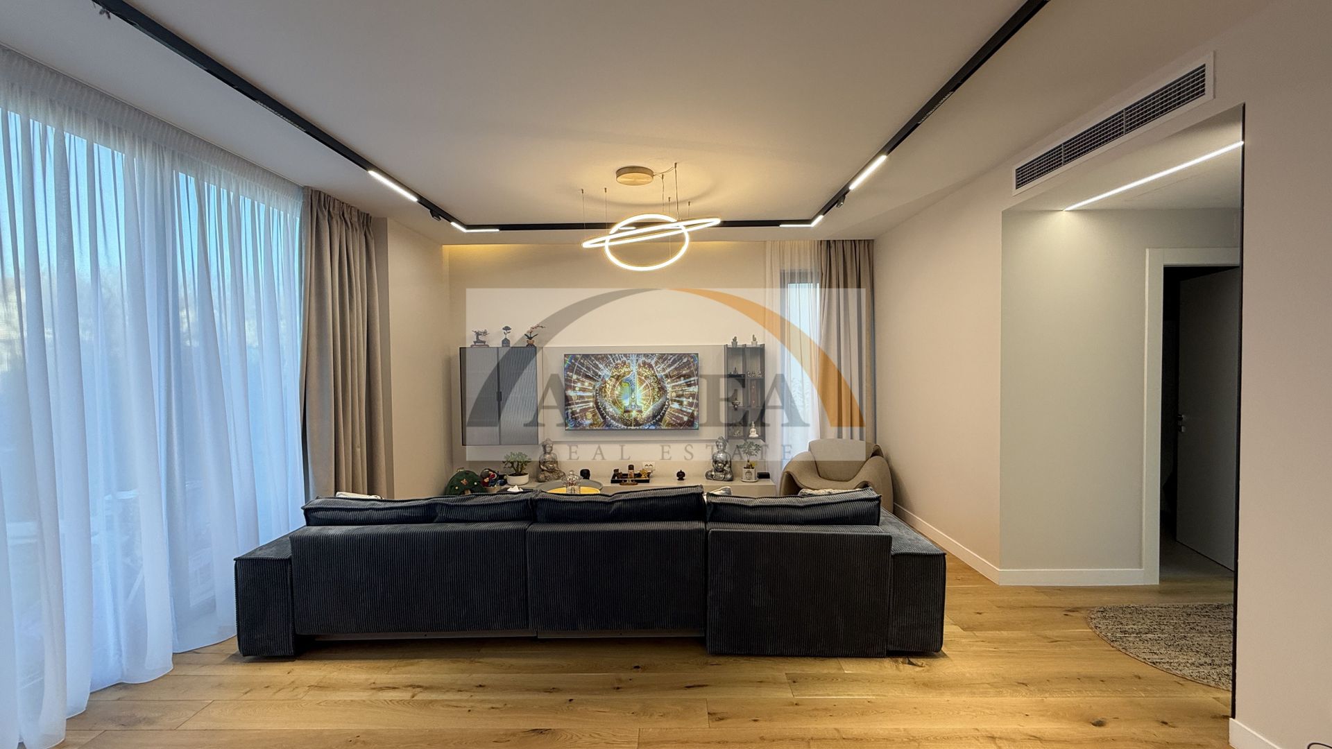 Vila 5 camere complex residential Tunari - Poză 33